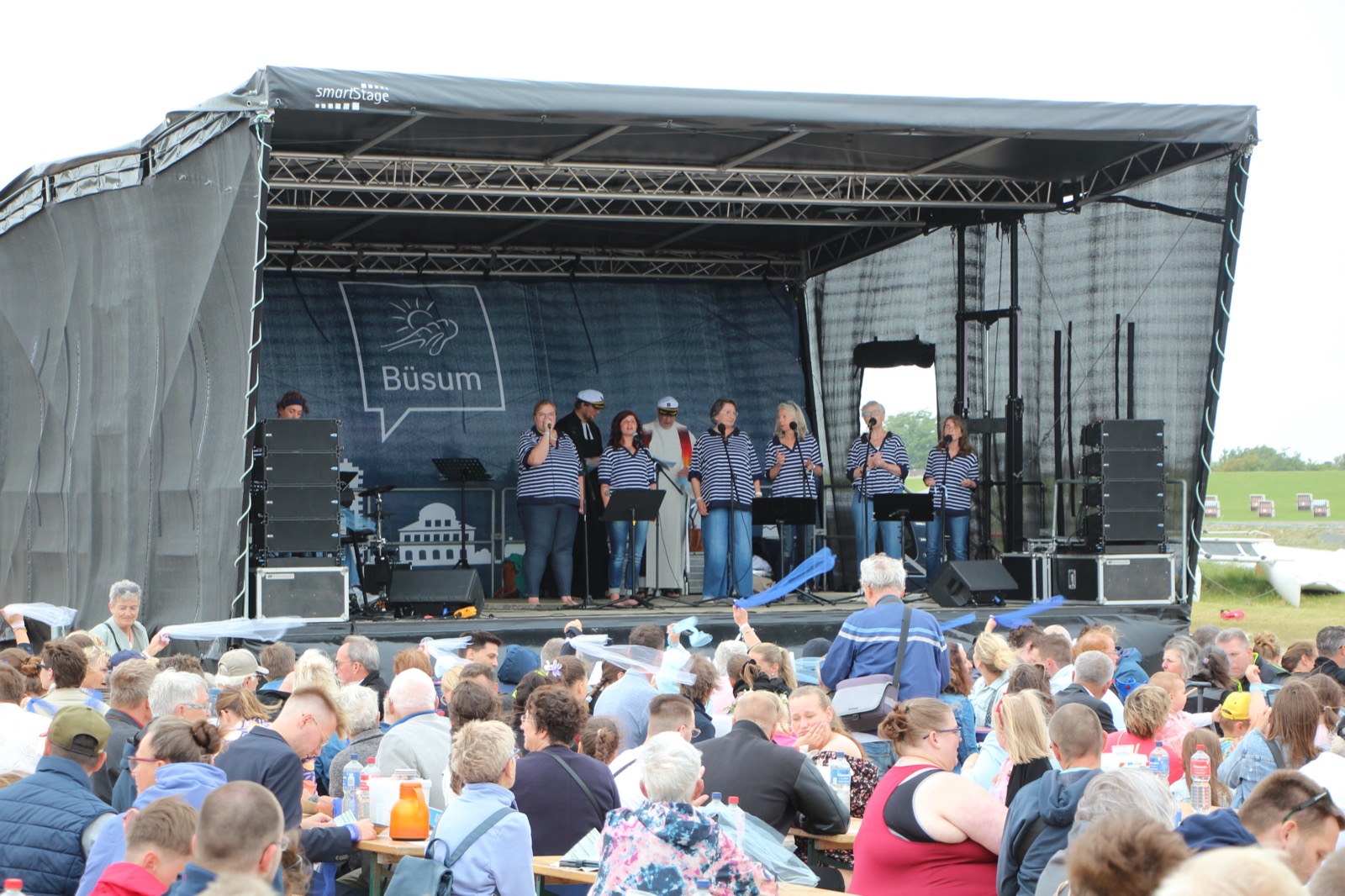 Bühne beim Tauffest 2025